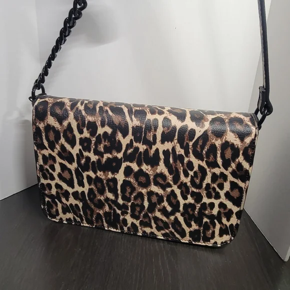 Steve Madden Women's Leopard Print Crossbody Bag - Picture 3 of 8